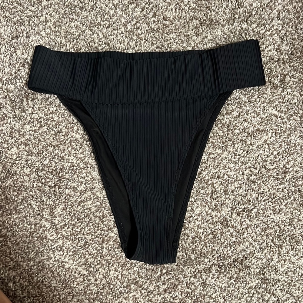 Forever 21 - Black High-wasted Bikini bottoms
